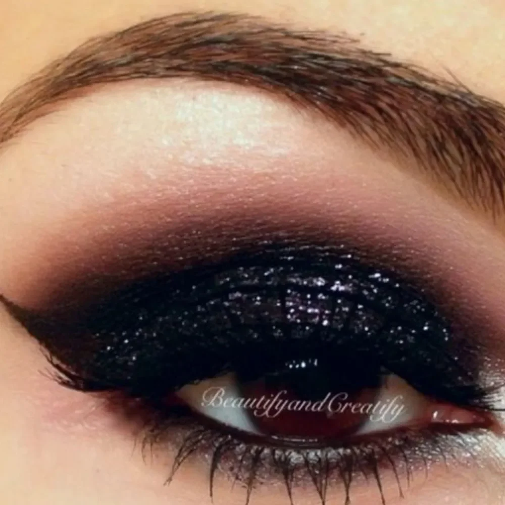 One/Size Eyepopper Liquid Eyeshadow in Death Drop - Black Holographic Glitter
